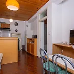 Apartament 2 Bedroom Awesome In