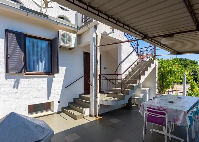 2 Bedroom Amazing In Appartement