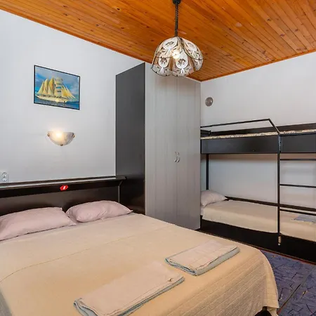 Appartamento 2 Bedroom Front In *