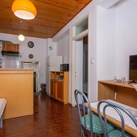 Appartamento 2 Bedroom Front In