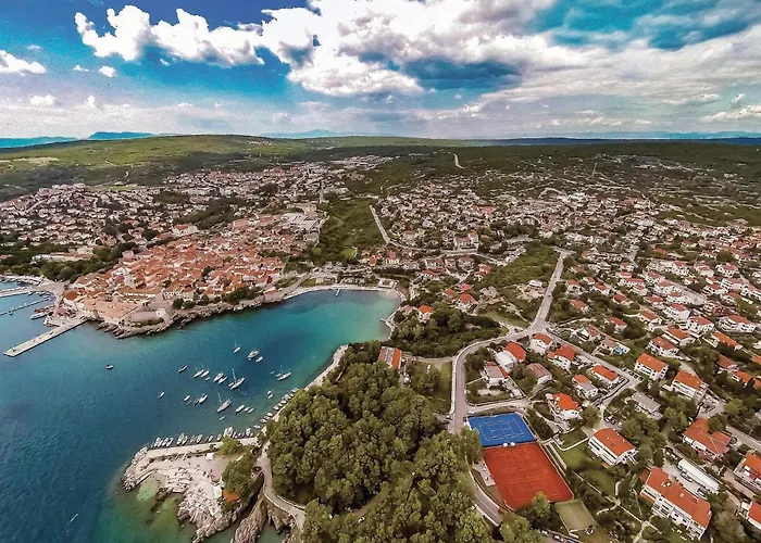 2 Bedroom Amazing In Apartament Pinezići