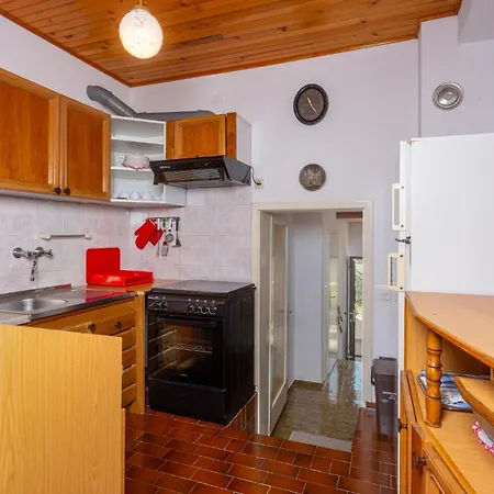 2 Bedroom Front In * Pinezići